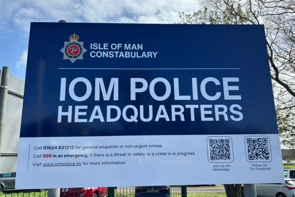 Police urge public to check person's identification if claiming to be a police officer