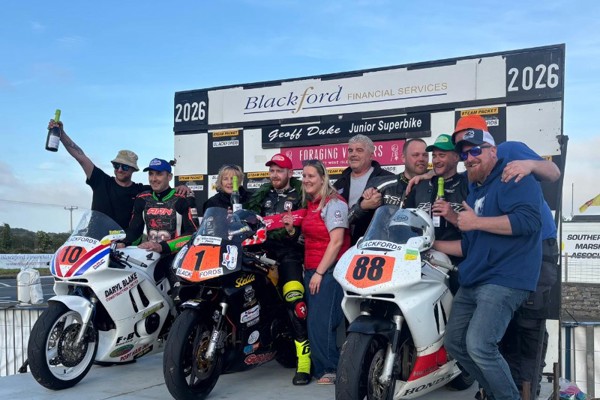 Sunshine, speed and close racing at Pre-TT Classic opener