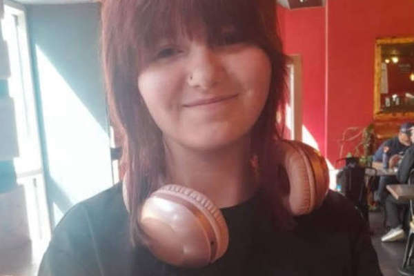 Mum's charity Parish Walk in memory of teenage daughter 