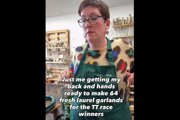 Local florist creates iconic TT winners’ garlands