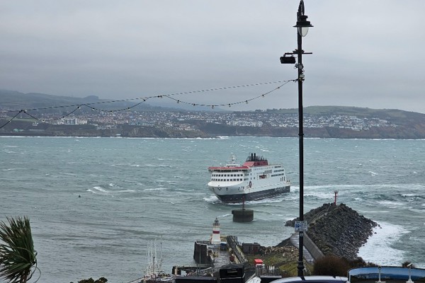 Yellow weather warning for gale force winds
