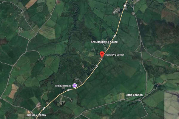 Temporary traffic lights on TT course 