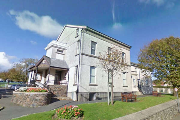 TT homestay warning issued to Onchan housing tenants