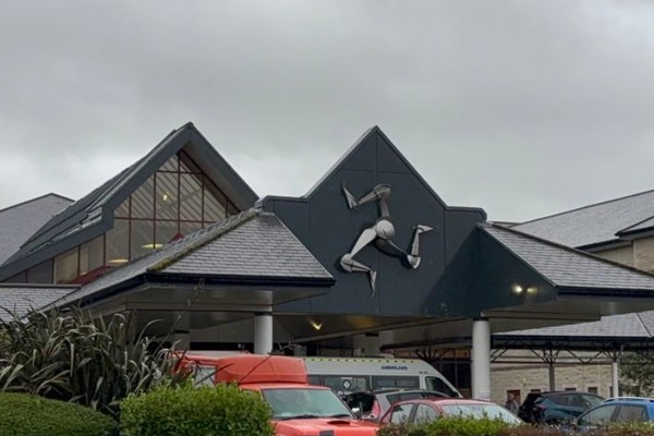 Noble's 'the busiest major trauma centre in Britain' during TT