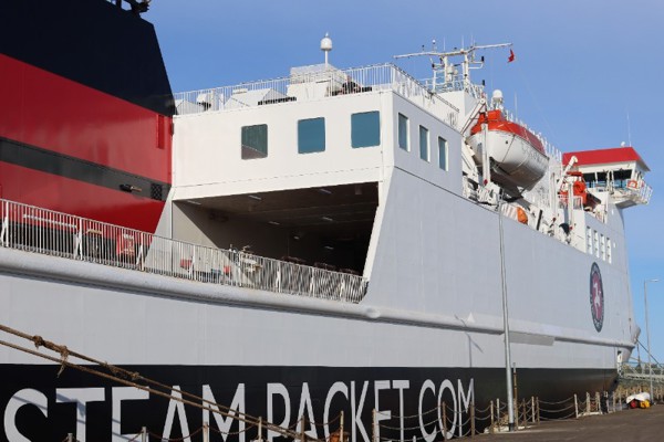 Ben-my-Chree to cover Manxman as 'repairs continue'