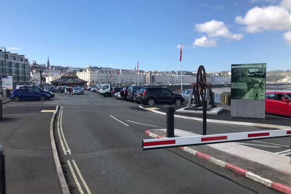 Bottleneck parking "limited" during TT, says council