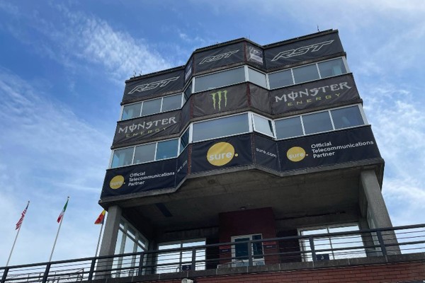 Red flag halts untimed TT practice session