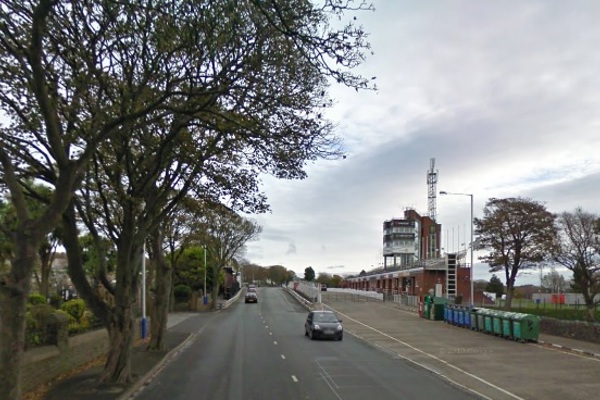 Part of Glencrutchery Road shut for water work